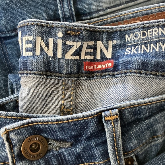 4 pair of jeans size 10 - Picture 3 of 5